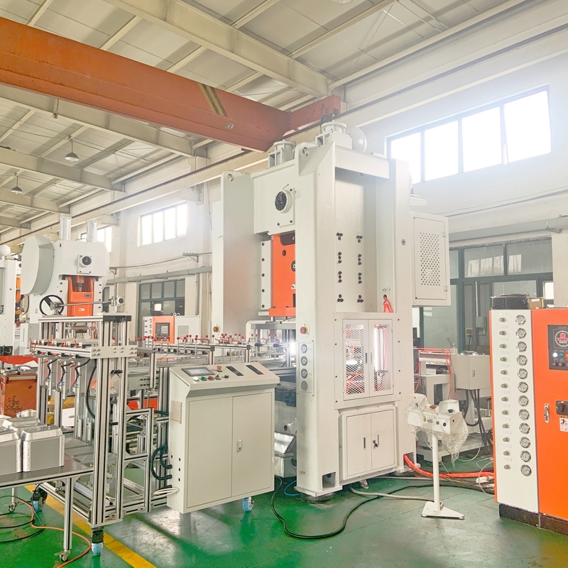 4 Cavities Aluminium Foil Manufacturing Machine 12000PCS/H Aluinum Foil Container making Machine